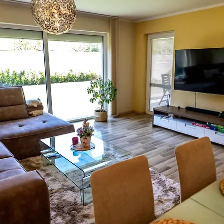 Holiday home Dom So Zahradou Piest'any