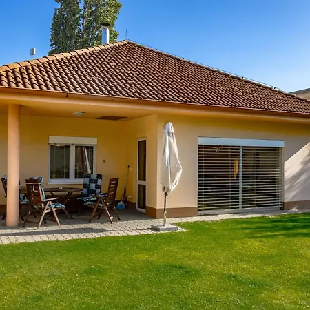 Dom So Zahradou Holiday home Piest'any